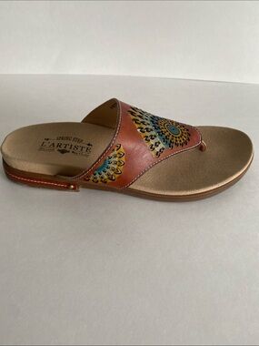 NWOT Spring Step L’Artiste Mayura